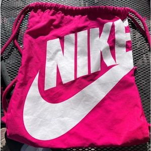Nike sling backpack